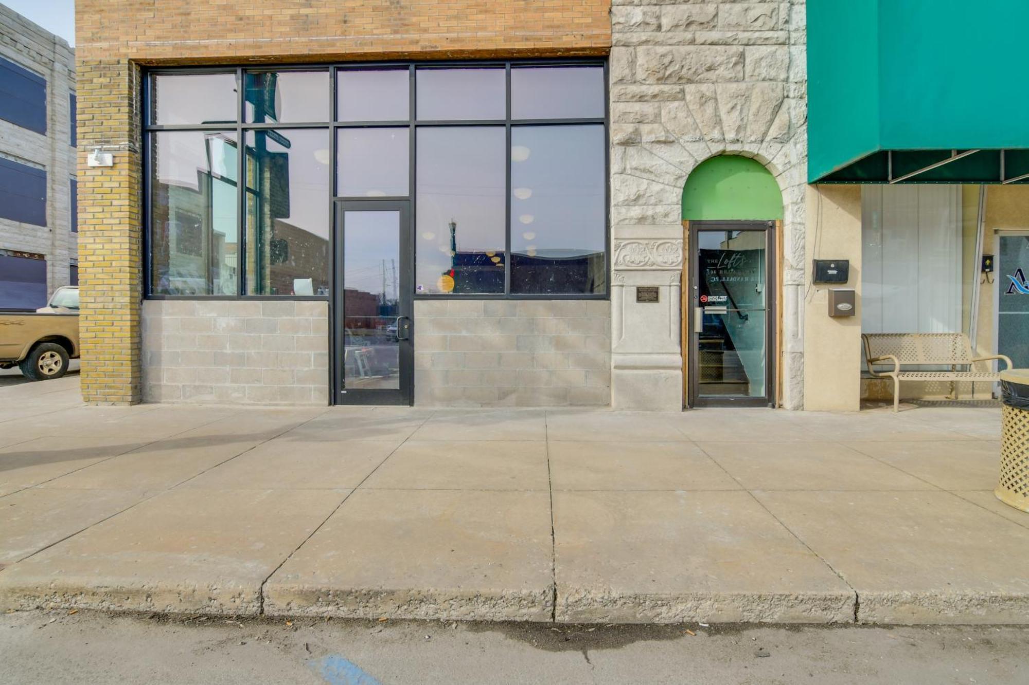 Dtwn Loft In The Heart Of Monett Pets Welcome! Esterno foto